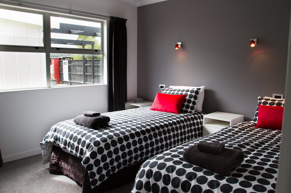 Two Four Cologne Villa Martinborough Dış mekan fotoğraf